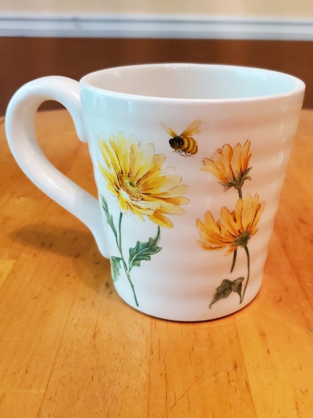 Maxcera Mug Daisies & Bees Sunflowers Jumbo Handcrafted Coffee Cup Cottagecore
